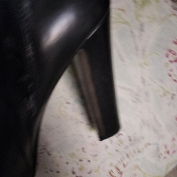 Guess Over The knee boots with a mirror inner heel 🔥🔥🔥 - Picture 3 of 4